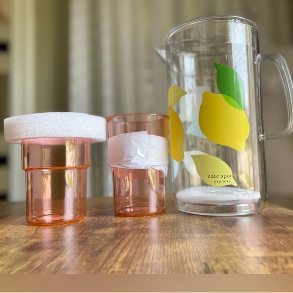 New in Box - unopened Kate Spade New York Lemonade Pitcher & Set of 2 Cups - Picture 8 of 9